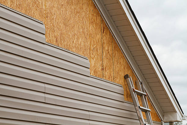 Professional Siding Installation technician working in Senoia, GA